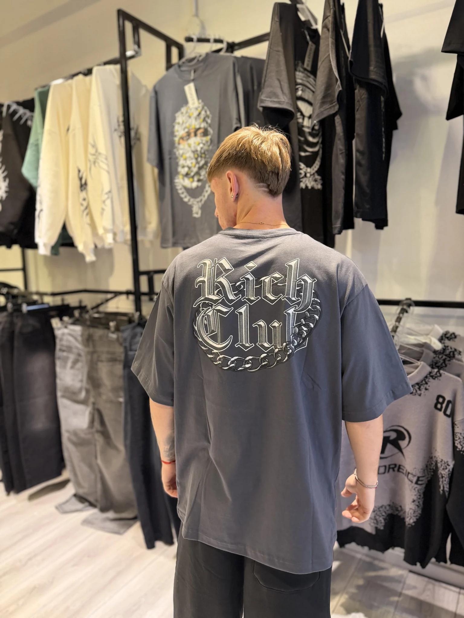 Over "RICH CLUB" 2