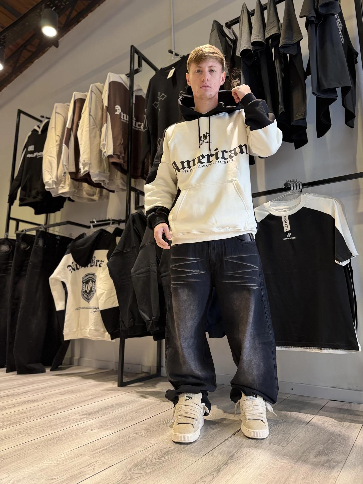 Buzo "NOT A BRAND"